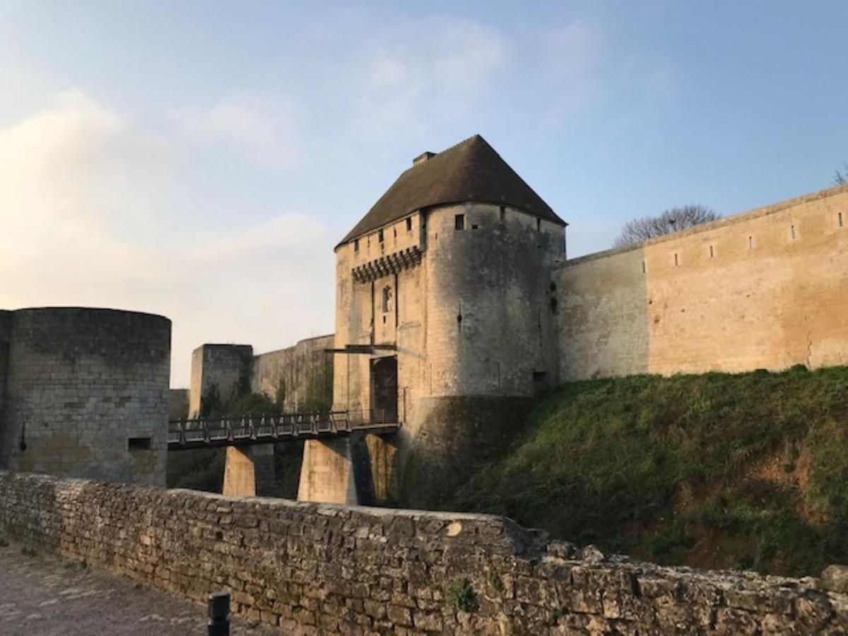 Logis Hotel Du Chateau Caen Extérieur photo